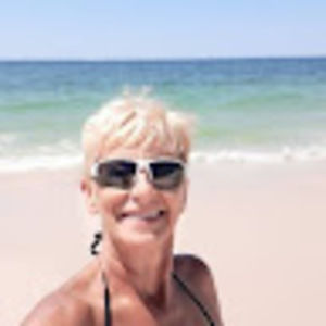 Meet your Posher, Janet